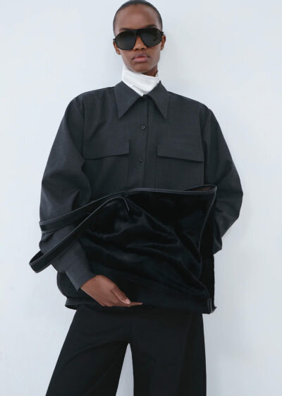 'Tote cowhair' in black by KASSL Editions