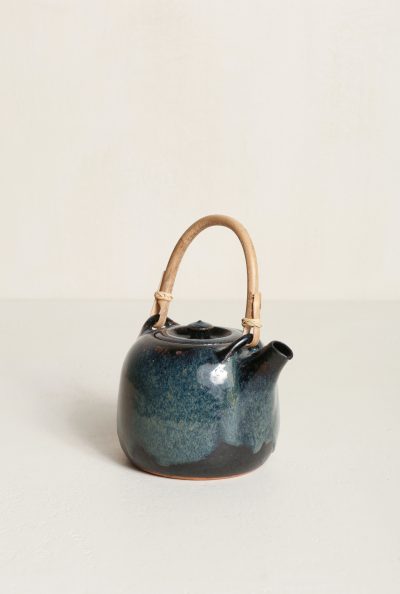 Tea pot with bamboo handle (S) by 