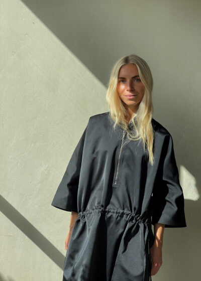 'Dolci' in black by Sofie D'hoore