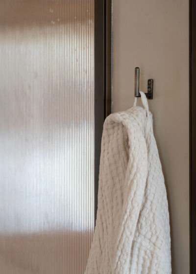 Towel hook (available in 2 colors) by Illus