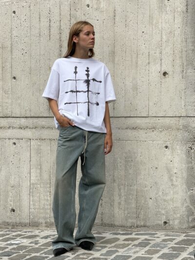 'Noah' in dirty arroyo by Tenue.