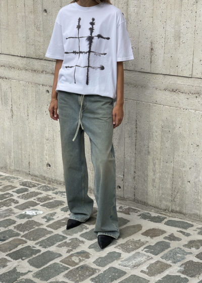 'Adult T' windowpane white by Wild Animals