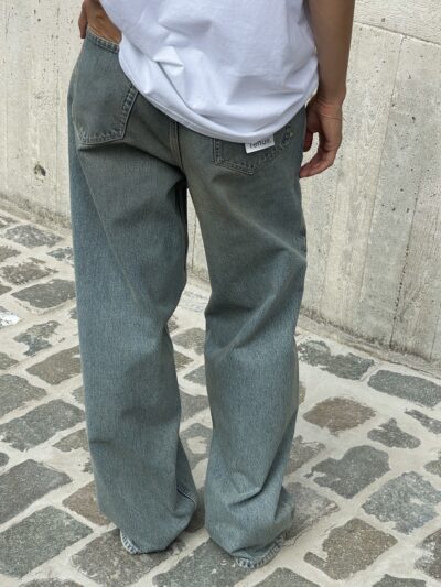 'Noah' in dirty arroyo by Tenue.