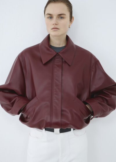 'Bomber short' in leather bordeaux by KASSL Editions