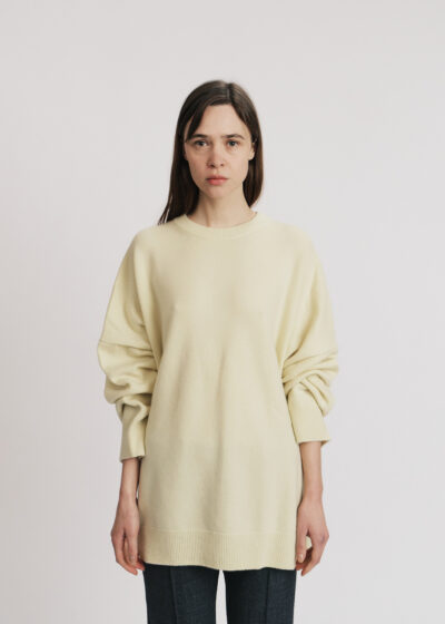 'Oldenburg' in pale yellow by B.B. Wallace