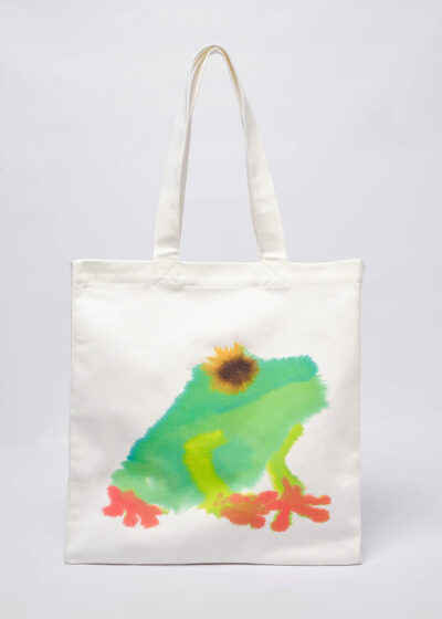 'Tote bag' frog by Wild Animals