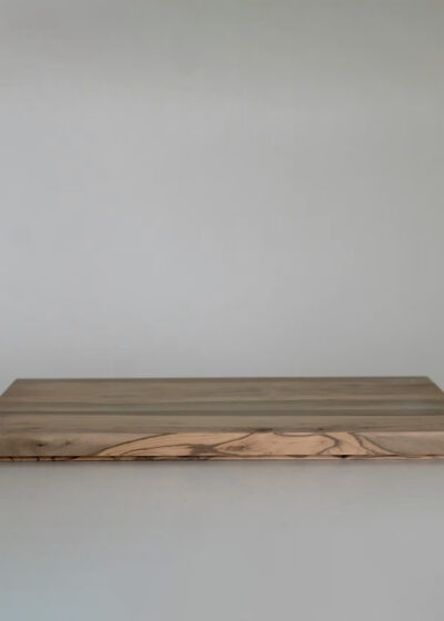 Aperitivo rectangular tray in olive wood by Michaël Verheyden