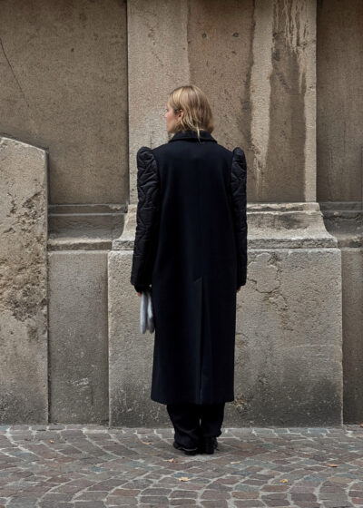'Victoria coat' in black by Lutz Huelle